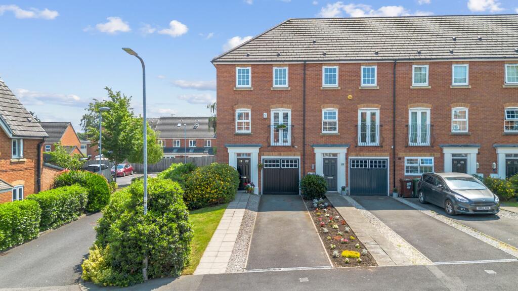 Main image of property: Peartree Crescent, Newton-Le-Willows, WA12