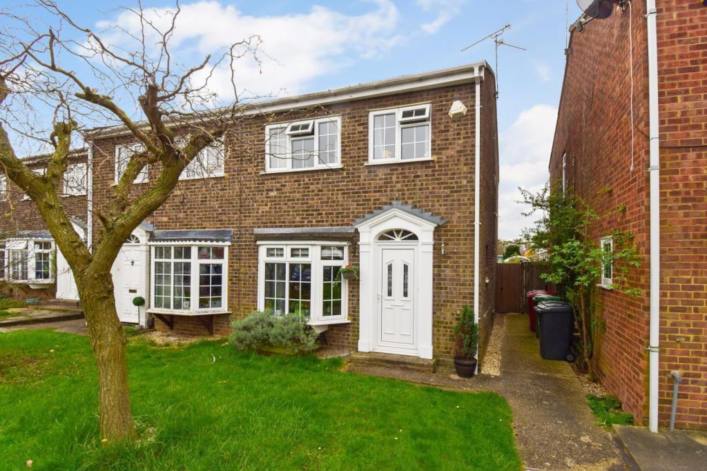 Main image of property: Cardinals Walk, Taplow, Berkshire, SL6 0LN