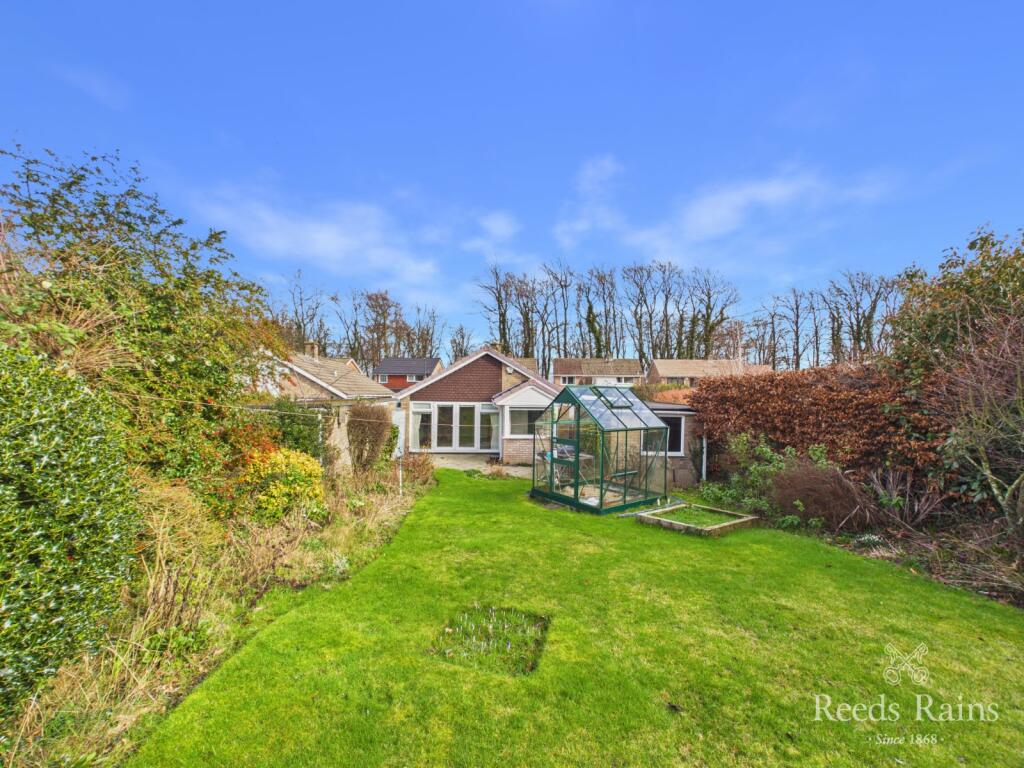 Rosedale Crescent, Guisborough, North Yorkshire, TS14 photo 2