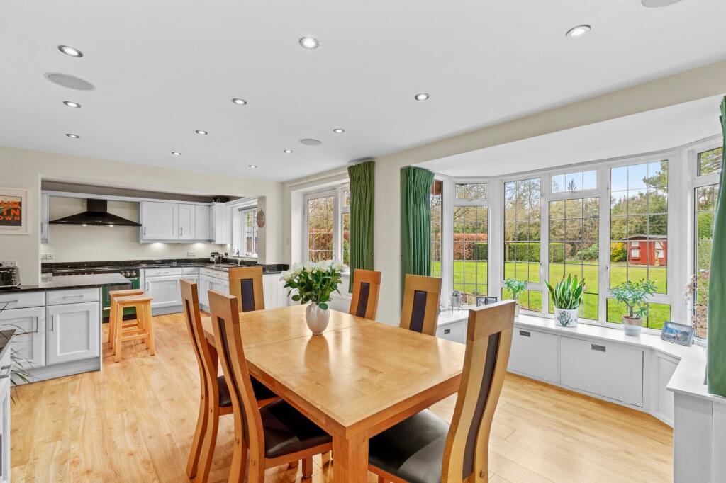 Walkwood Rise, Beaconsfield, HP9 photo 3