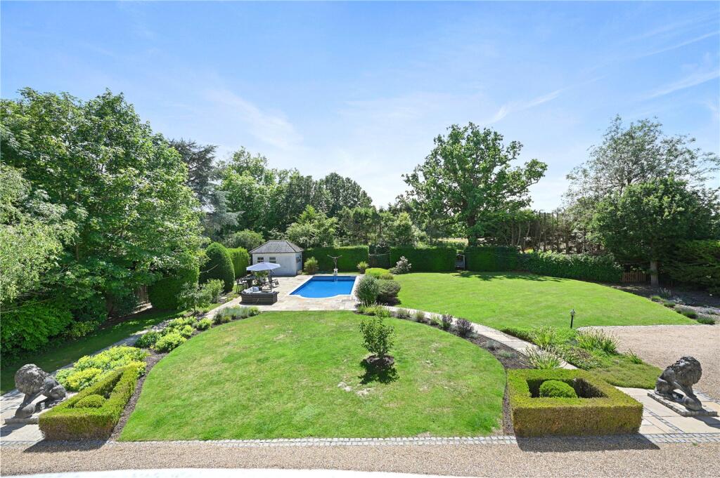 House in Welwyn Hatfield, Hatfield - View 4
