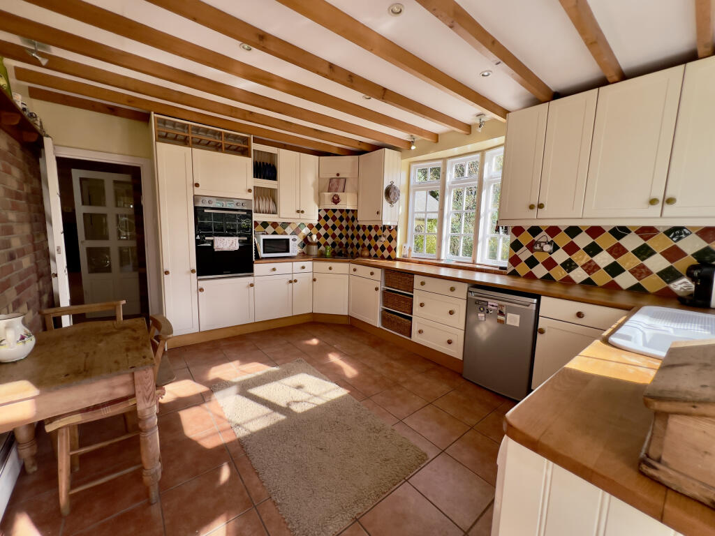 House in Taunton - View 3