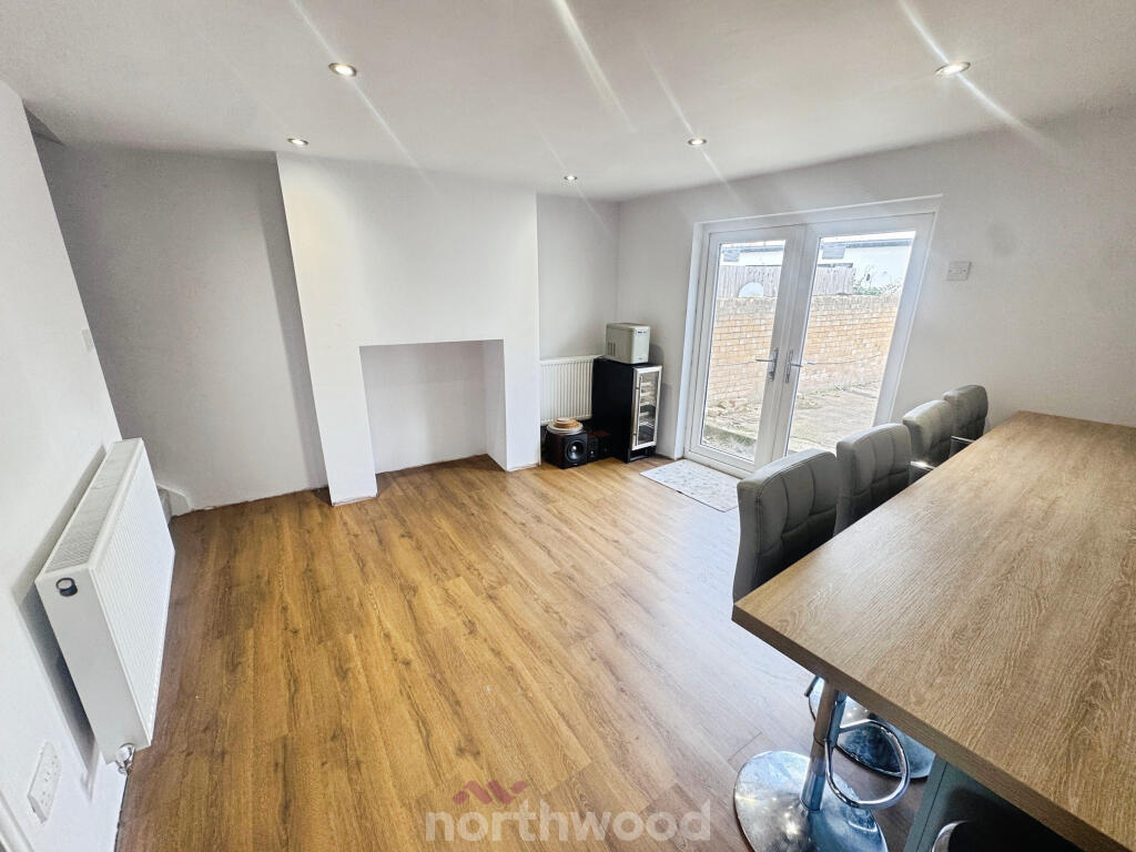Queen Street, Thorne, Doncaster, DN8 photo 4