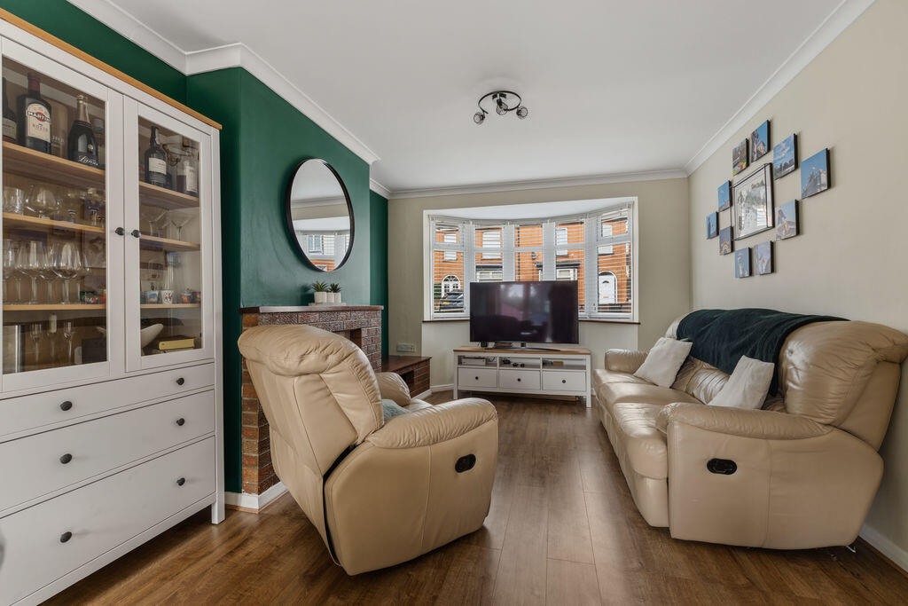 House in Grimsby, Little Coates, Yarborough - View 5