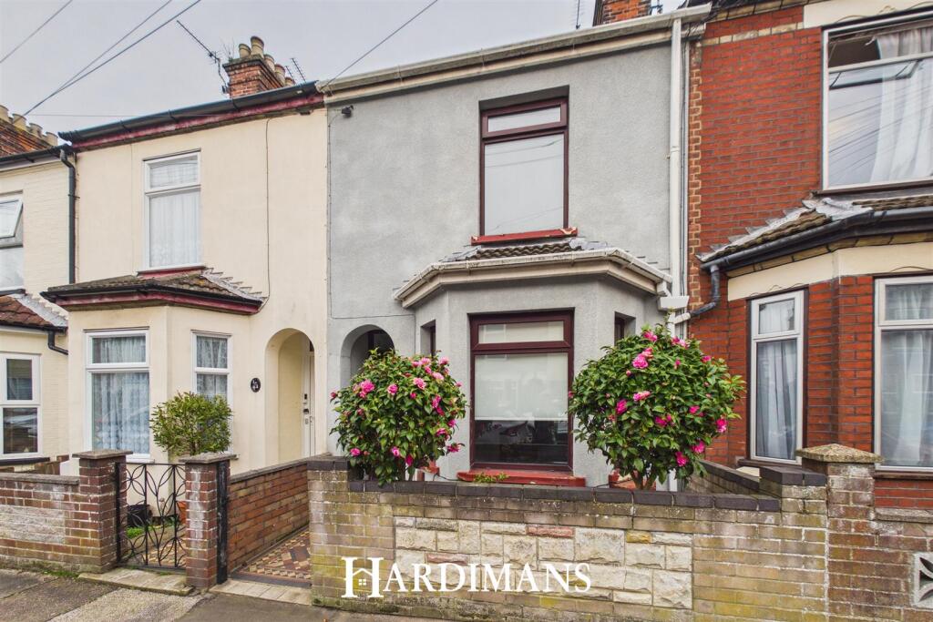 Main image of property: Worthing Road, Lowestoft