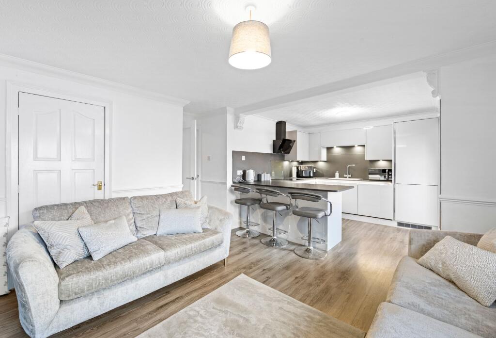 Main image of property: Glendevon Park, Winchburgh, EH52