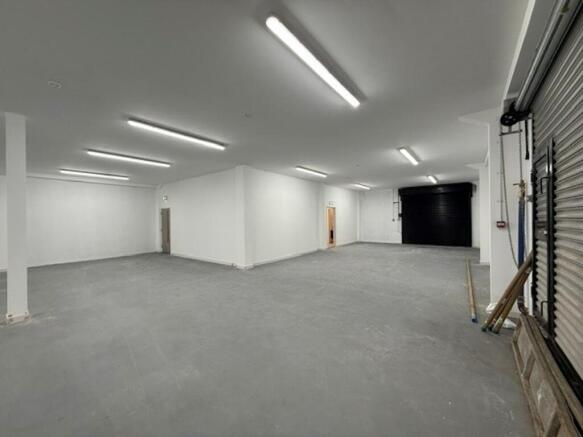 113 London Road interior warehouse 3.jpg