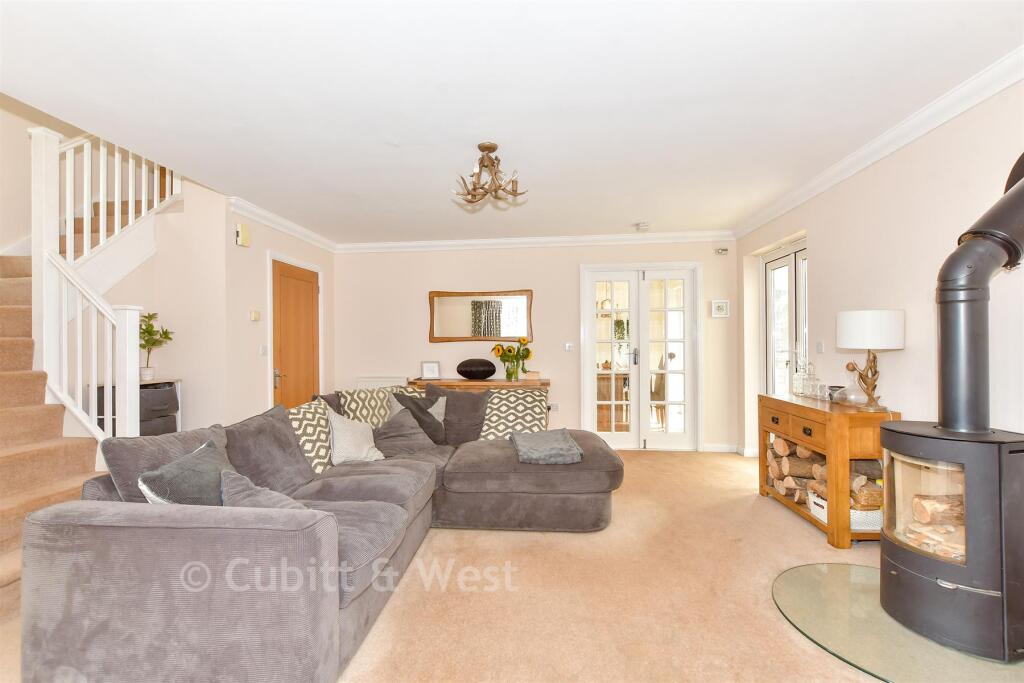 Watersmead Drive, Littlehampton, West Sussex photo 2