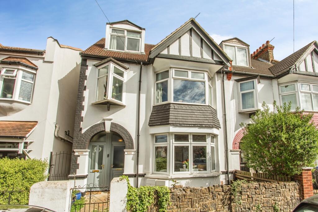 Main image of property: Westminster Drive, Westcliff-on-Sea, SS0