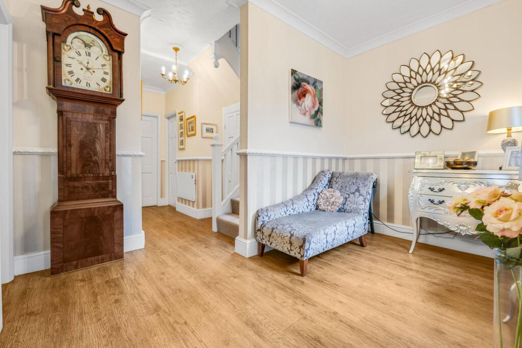 House in Dudley, West Midlands - View 5