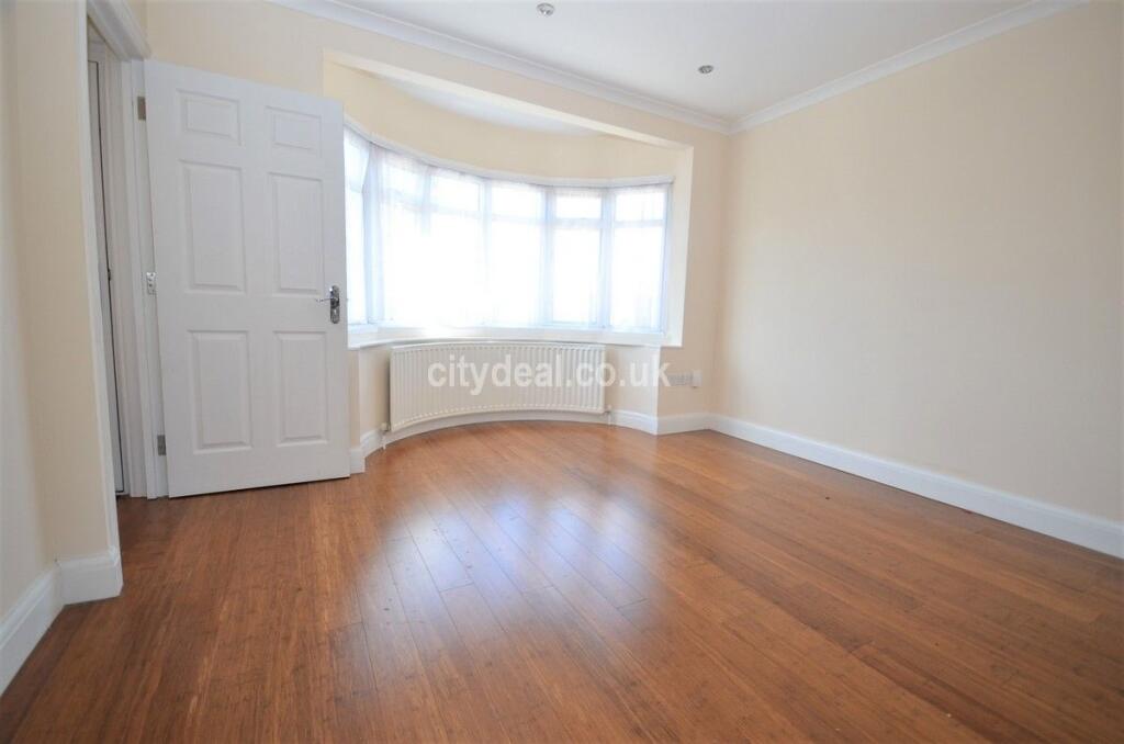 House in London - View 4