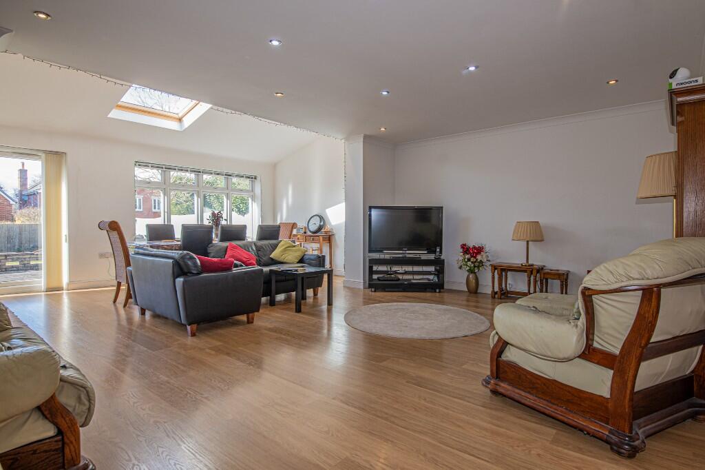 Botley Road, Horton Heath, Eastleigh, SO50 photo 2