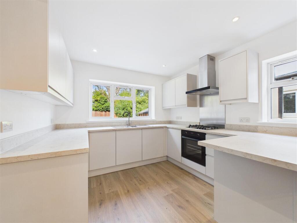 House in Stevenage - View 2