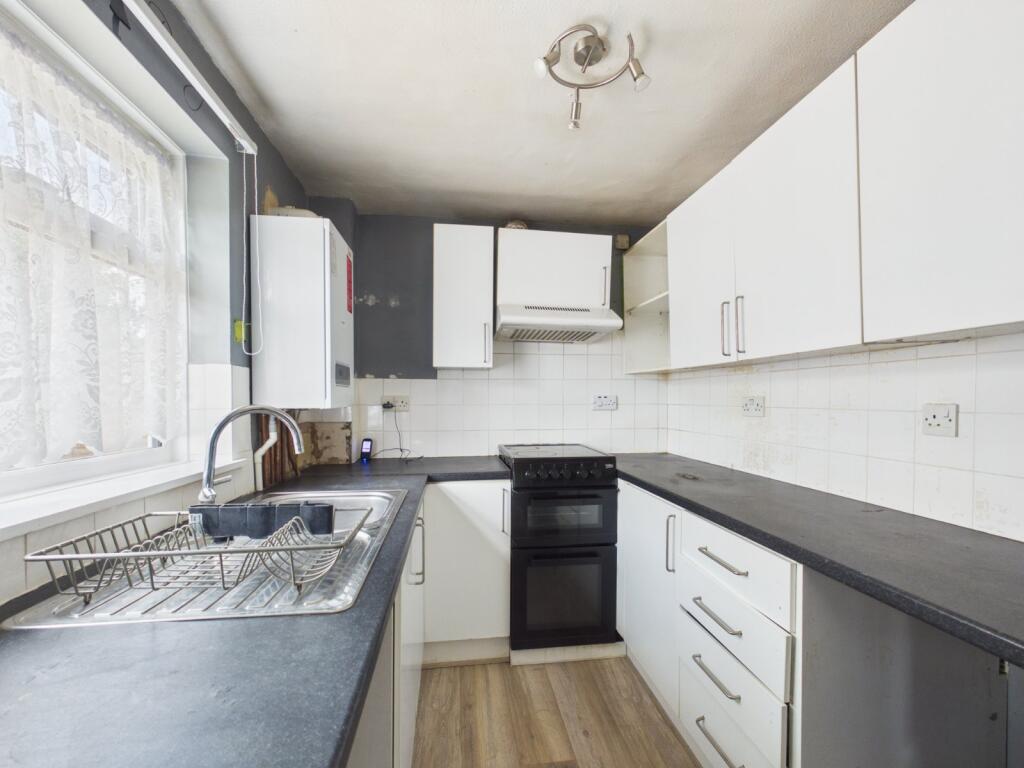 Benen-Stock Road, Stanwell, Middlesex, TW19 photo 3