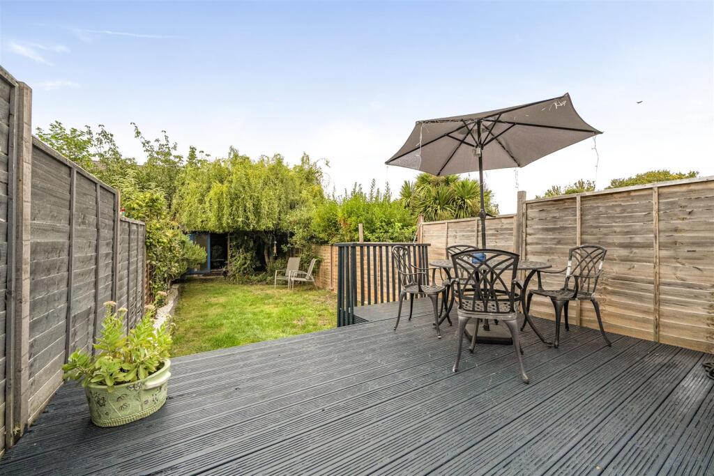 Main image of property: St Johns Road, Caversham, Reading