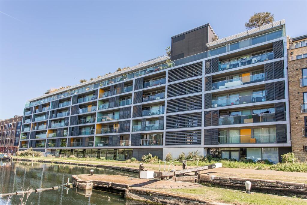 Main image of property: Candy Wharf, Mile End, E3