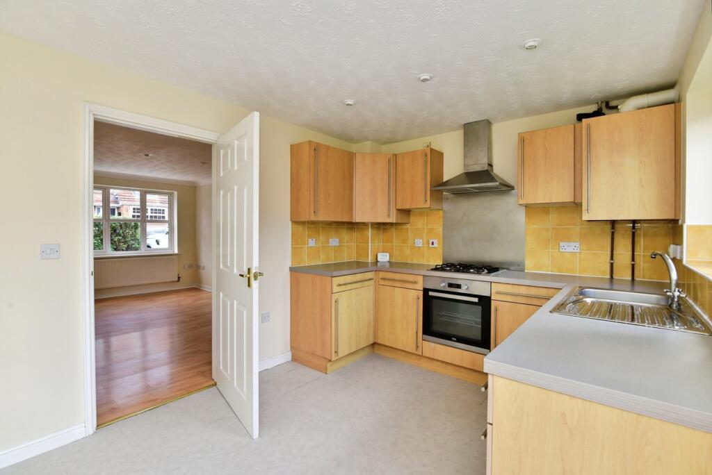 House in Stoke-on-Trent - View 4