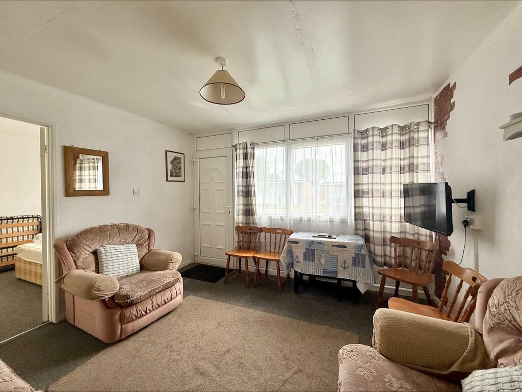 2-bed other on Beach Road, Hemsby, £26,000