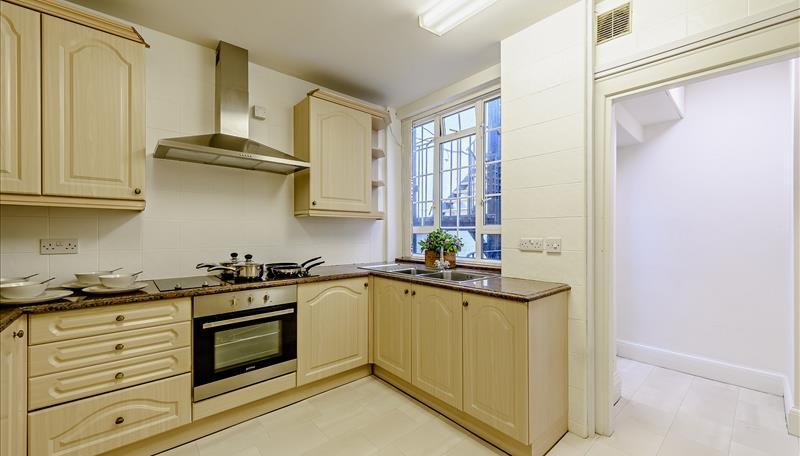 3 bedroom flat for rent