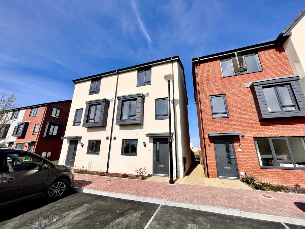 Main image of property: Ffordd Darwin