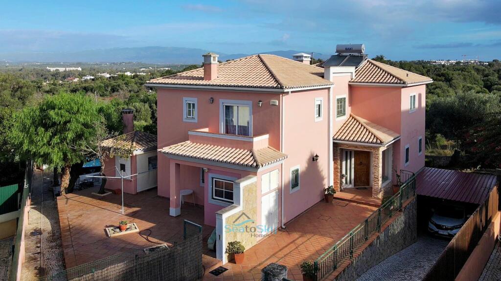 Main image of property: Algarve, Alvor