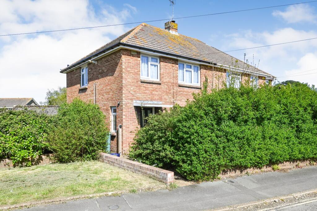 Main image of property: 13 Medeway, Lake, Sandown, Isle of Wight, PO36 9HG