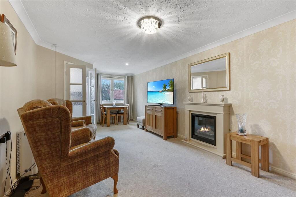 Apartment in Middlesbrough - View 3