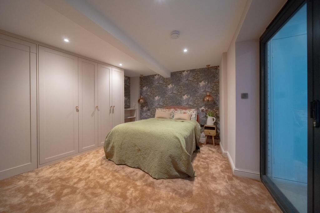 Apartment in London - More
