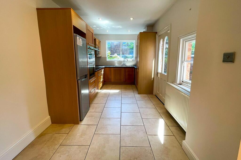 House in Manchester, Greater Manchester - View 5