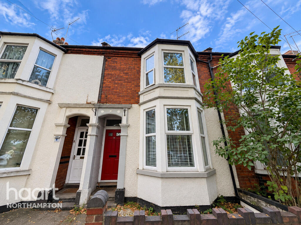 4-bed terraced on Victoria Promenade, Northampton, £270,000