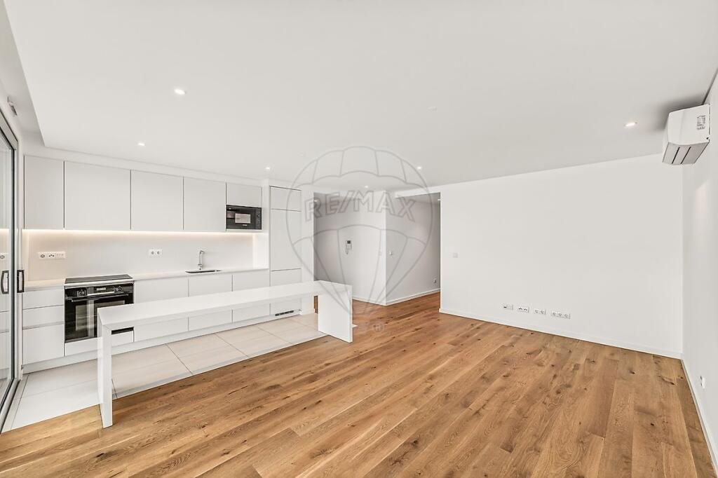 Main image of property: Lisbon, Lisbon