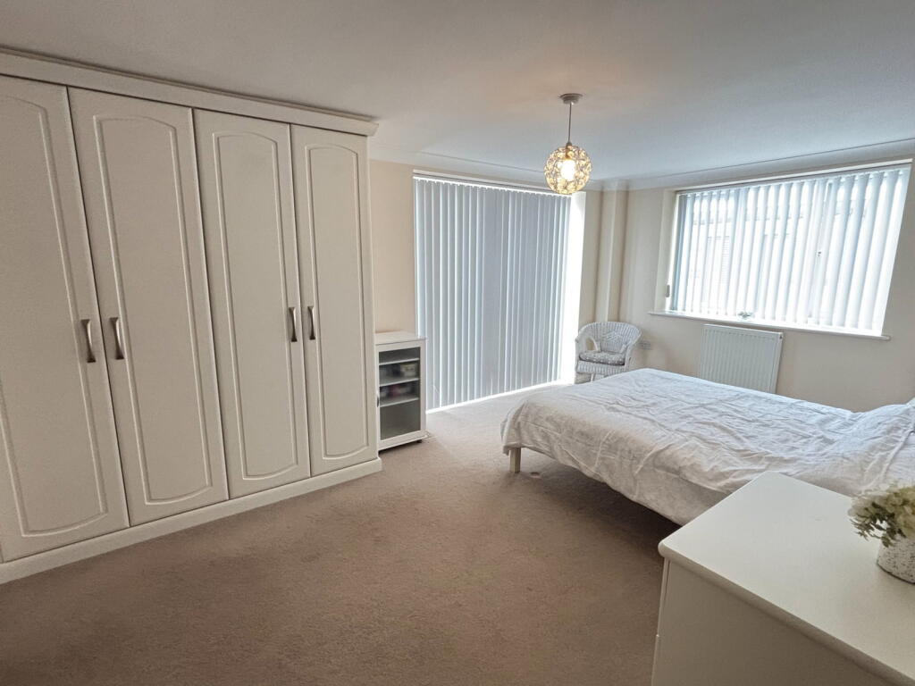 Apartment in Hemel Hempstead - View 4