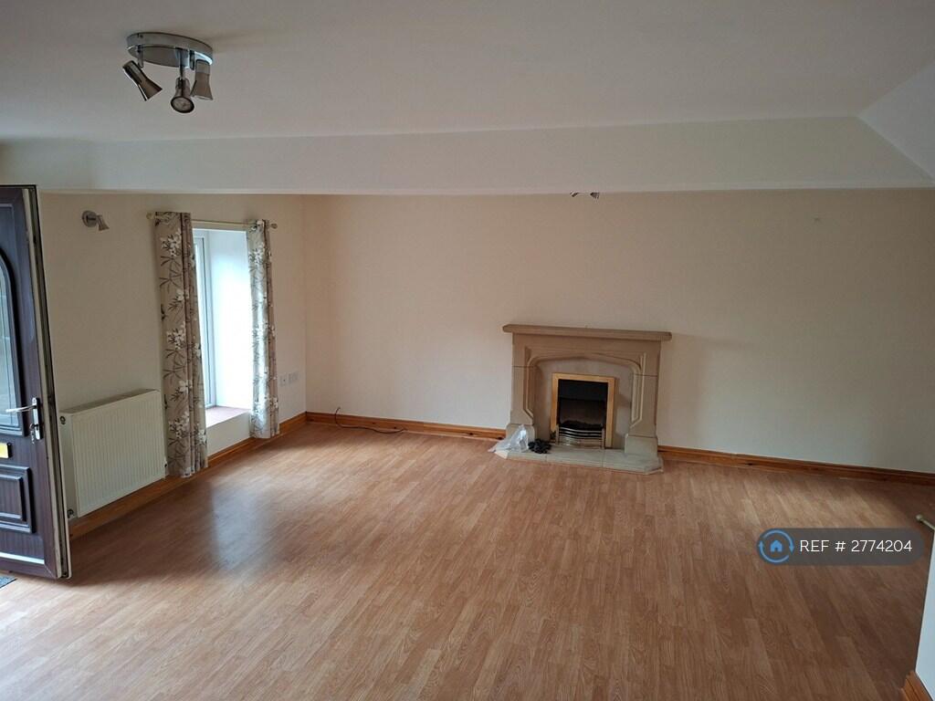 House in Staffordshire Moorlands, Heaton - View 4
