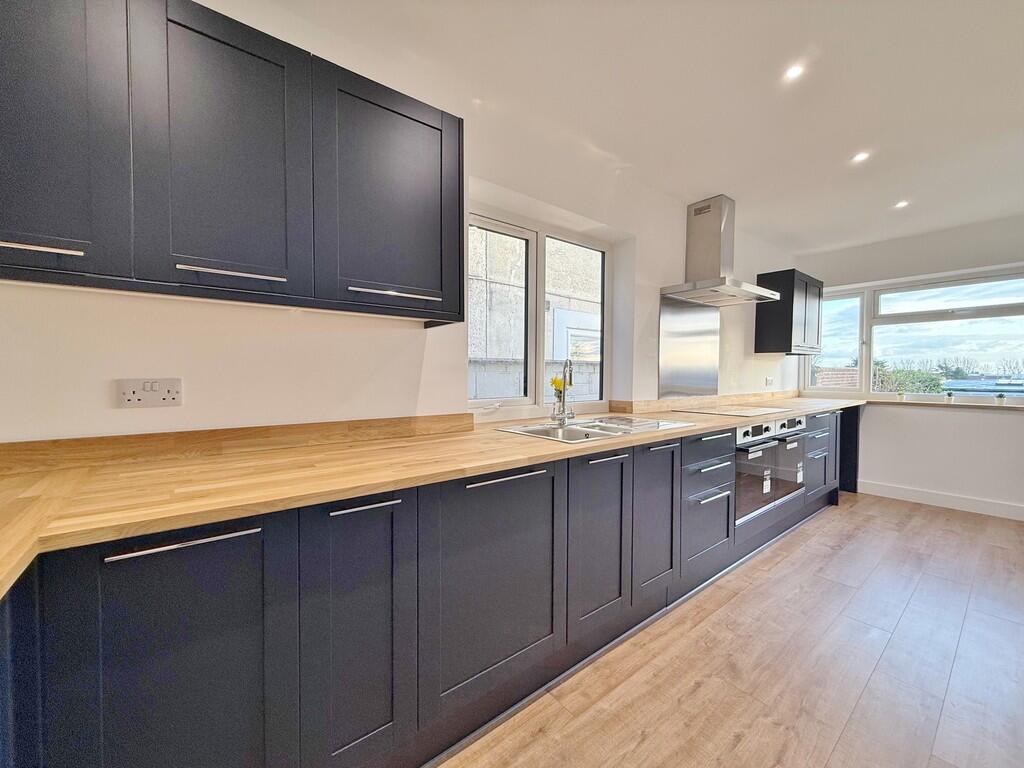 House in Portsmouth, Farlington - View 5