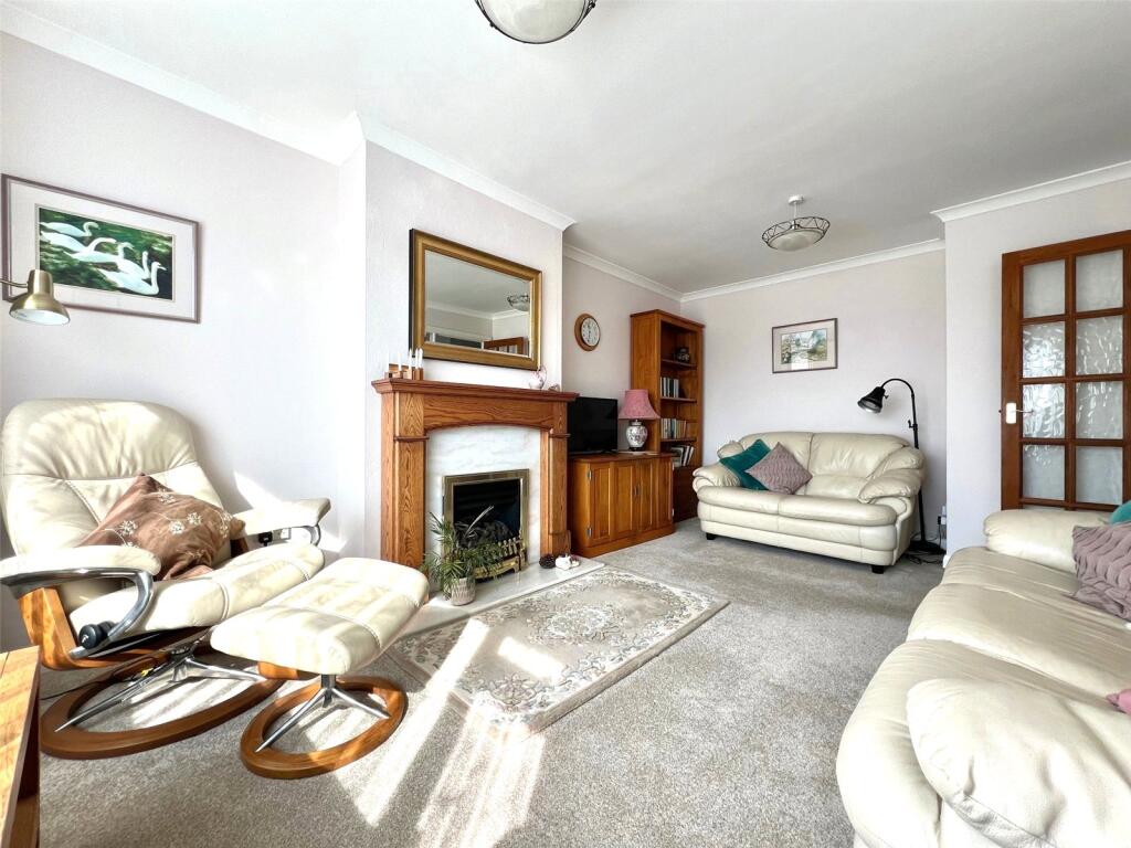 Greenhill Crescent, Haverfordwest, Pembrokeshire, SA61 photo 4