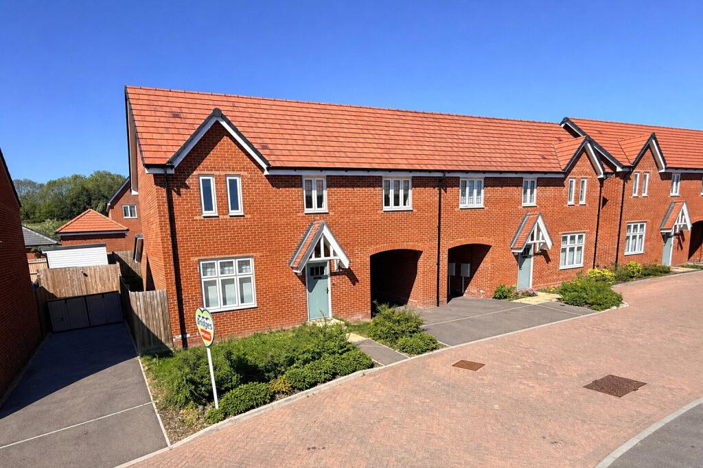Main image of property: Heythorp Park, Binfield, Bracknell, Berkshire, RG42