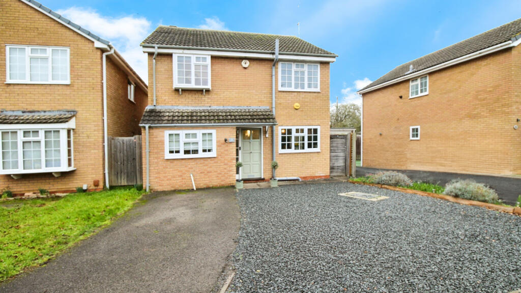 4-bed detached on Watson Close, Warwick, CV34, £425,000