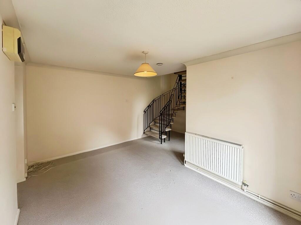 Gainsborough Way, Yeovil photo 3