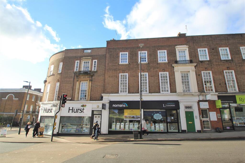 Main image of property: CRENDON STREET, HIGH WYCOMBE (close to station)