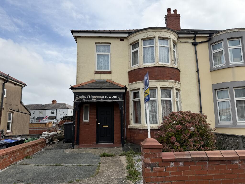 4-bed semi-detached on Warbreck Drive, Blackpool, £139,950