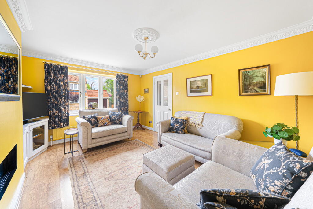 House in Leeds, Boston Spa - View 5