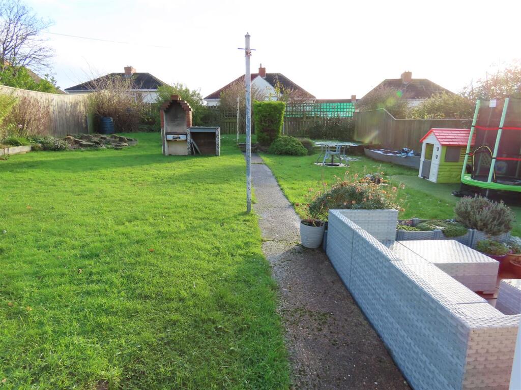 Westmorland Avenue, Newbiggin-By-The-Sea photo 4