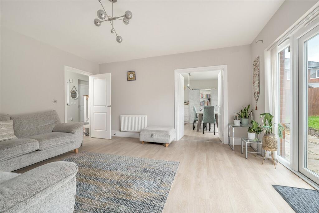 Rivenhall, Humberstone, Leicester, LE5 photo 4