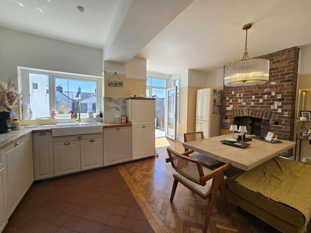 Main image of property: Gladstone Road, Barry