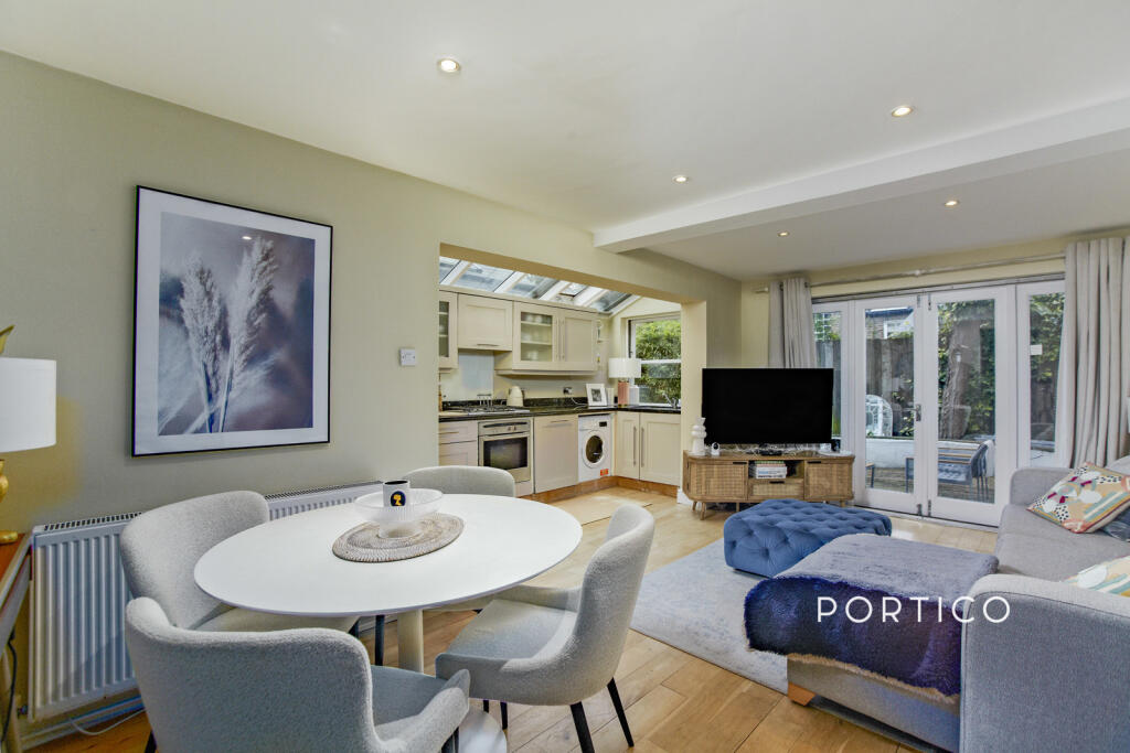 Main image of property: Tonsley Hill, SW18