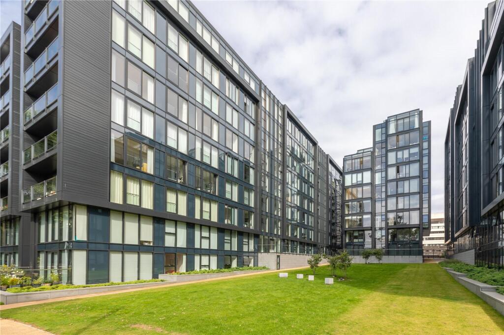 Main image of property: Simpson Loan, Edinburgh