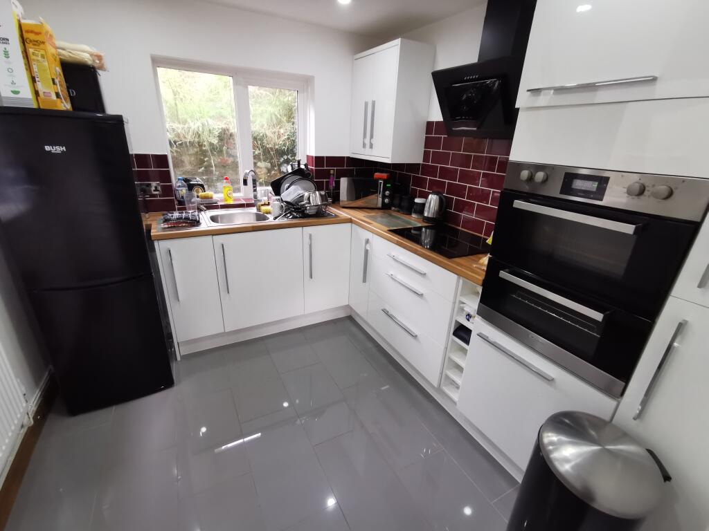 Main image of property: Middle Road, Cwmbwrla