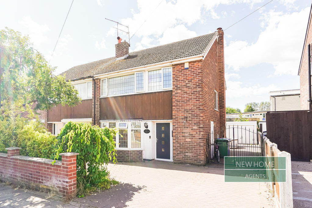 Main image of property: Fairholme Drive , Mansfield, NG19 6DU