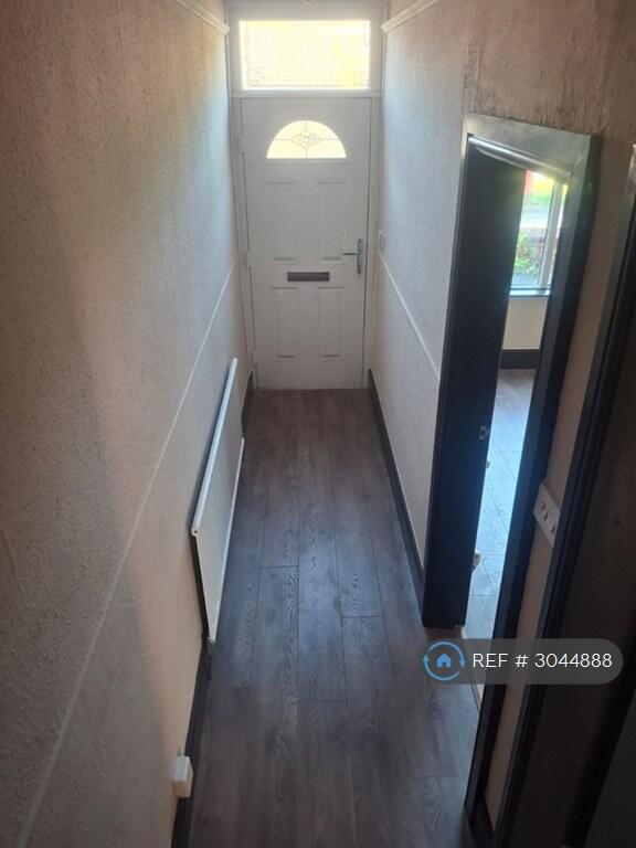 House in Stockport, Heaton Chapel - View 3