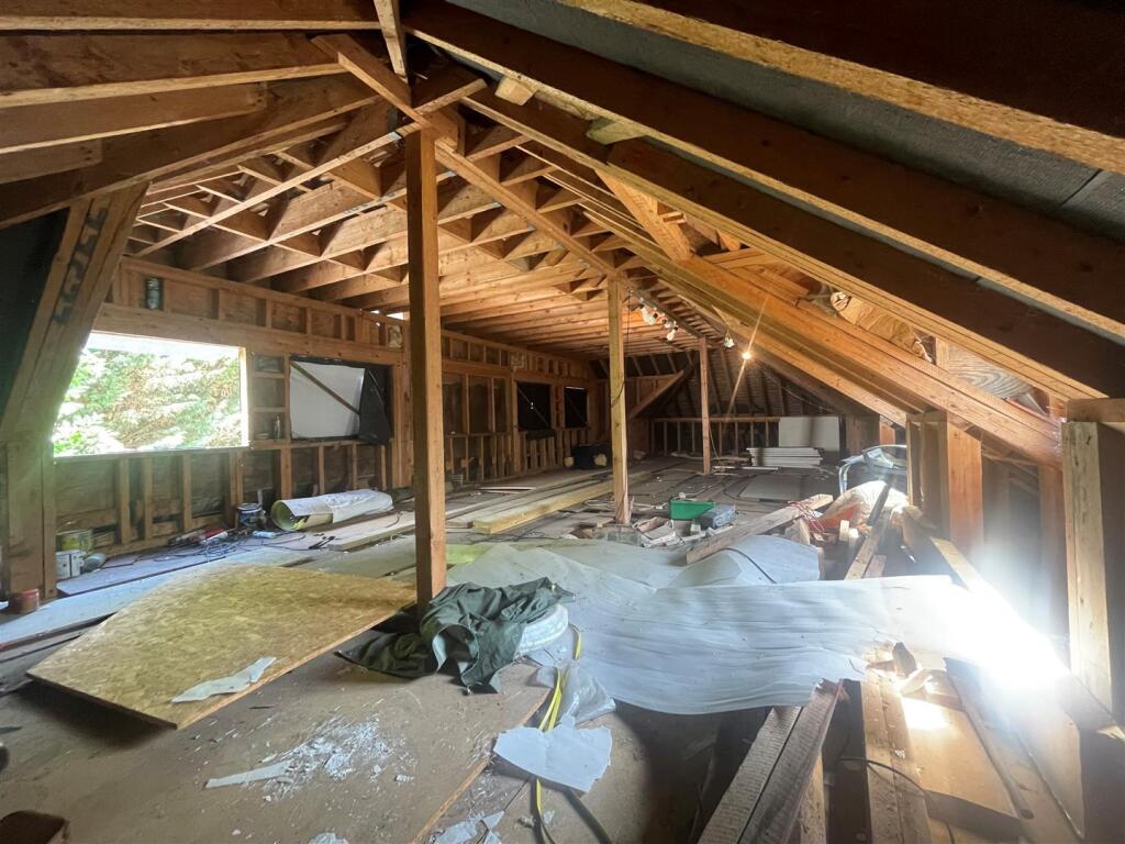 Additional image 17 of Swanland Road, Welham Green